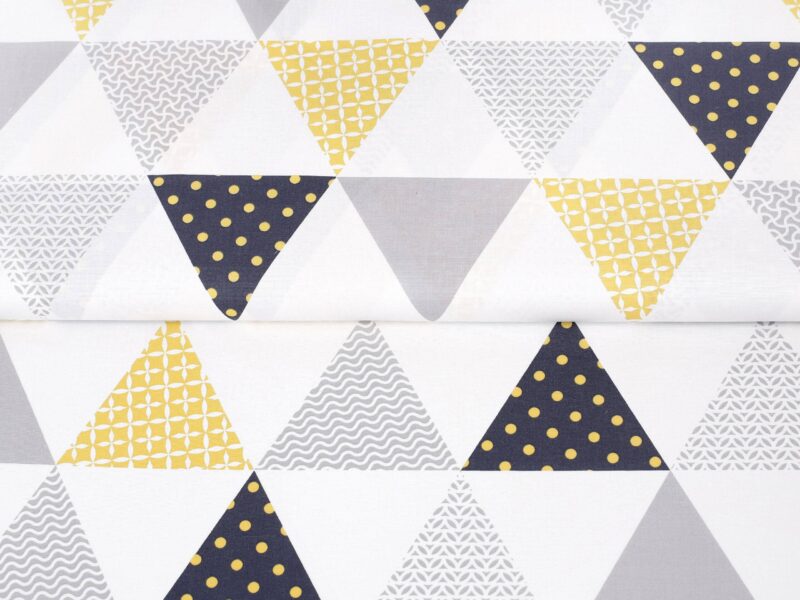 Cotton fabric retro mustard triangles by Stofex.Cotton fabric retro mustard triangles by Stofex.