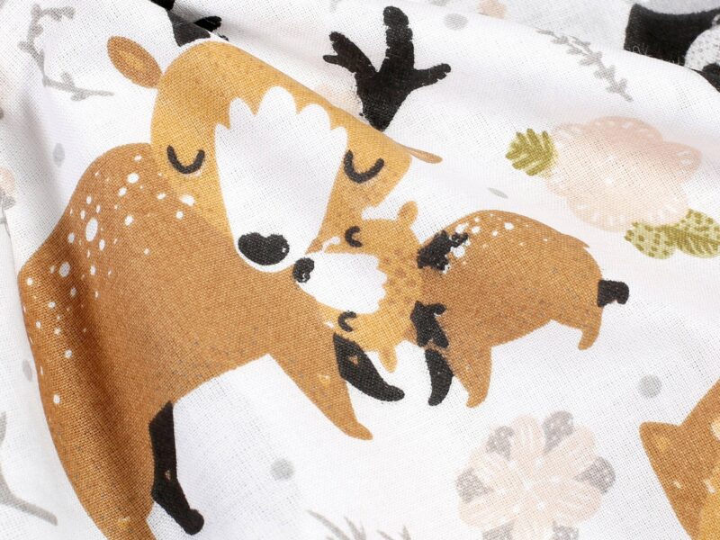 Cotton fabric animals with babies by Stofex.