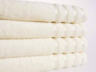 Bamboo towel / bath towel cream by Stofex.