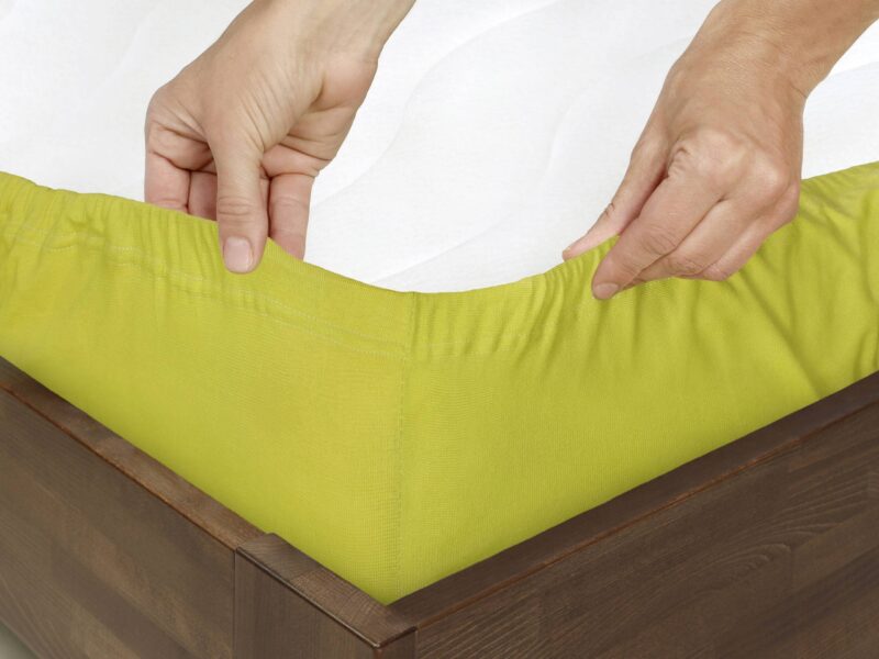 Jersey fitted sheet yellow-green by Stofex.