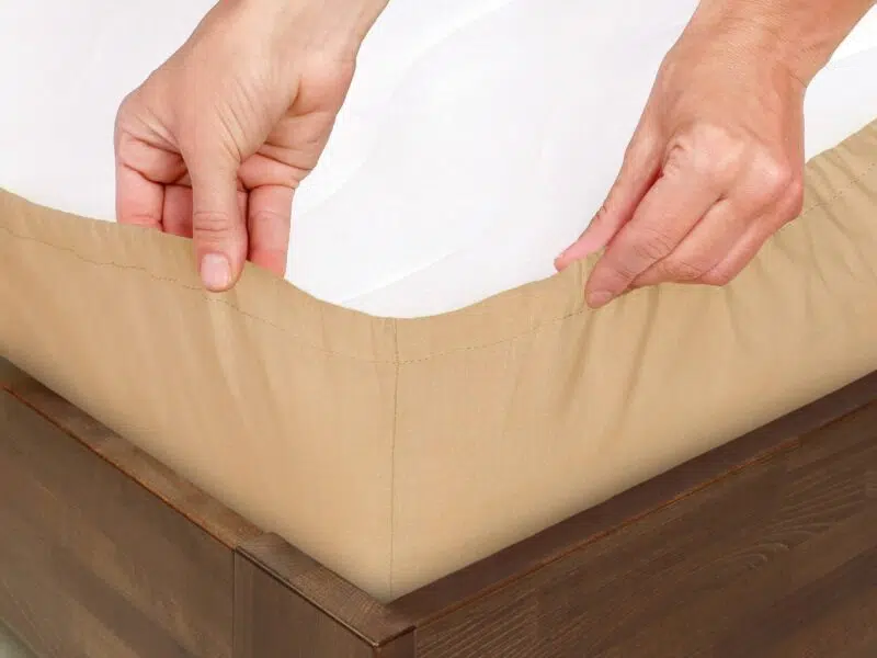 Cotton fitted sheet beige by Stofex.