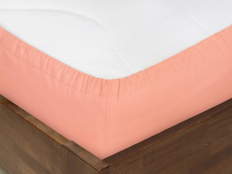 Cotton fitted sheet salmon by Stofex.