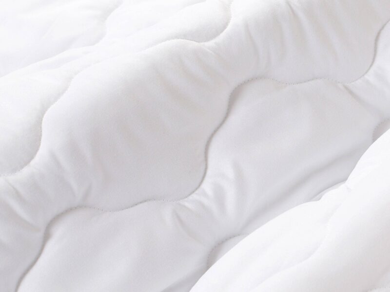 Comfort quilted mattress protector 90x200 cm or 180x200 cm for a single or double bed by Stofex.