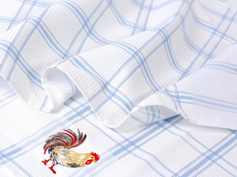 Waffle kitchen towel rooster on blue plaid 45x70 cm from 100% cotton.