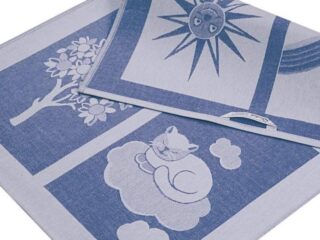 Jacquard kitchen towel with a cat on a blue background by Stofex.