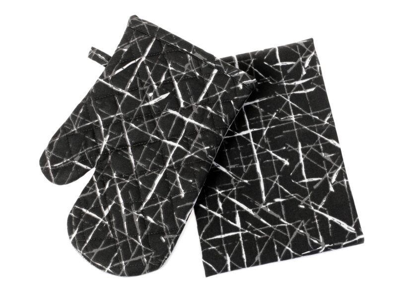 Set of terry kitchen potholder + kitchen towel black with white stripes.