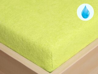 Waterproof terry fitted sheet light green by Stofex.