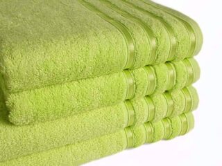 Bamboo towel / bath towel green by Stofex.