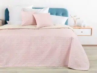 Quilted bedspread Bella pink by Stofex.