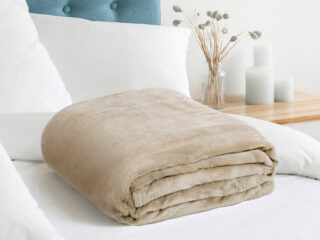 Microflannel blanket beige 150x200 cm by Stofex.