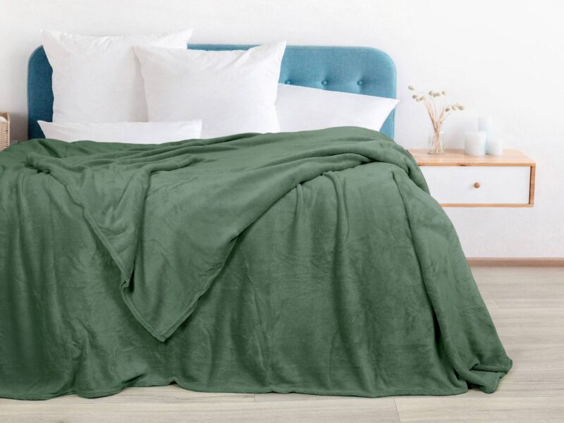 Microflannel blanket bottle green 150x200 cm by Stofex.