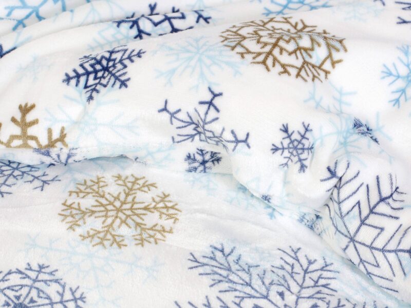 Microplush bed linen snowflakes by Stofex.