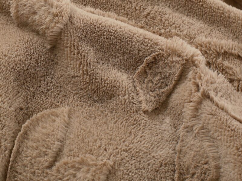 Jacquard blanket leaves brown 150x200 cm by Stofex.