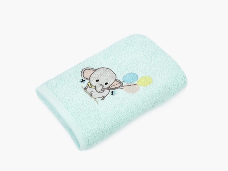 Baby bath sheet mint with elephant by Stofex.