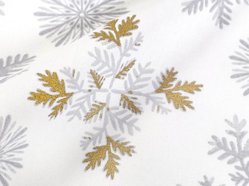 Terra round cotton tablecloth snowflakes on white by Stofex.