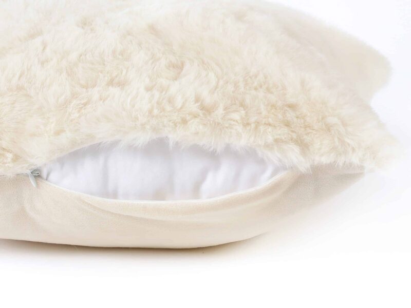 Luxury long pile pillowcase cream by Stofex.