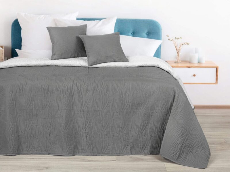 Quilted bedspread Bella grey by Stofex.