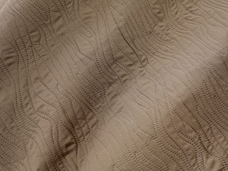 Quilted bedspread Bella brown by Stofex.