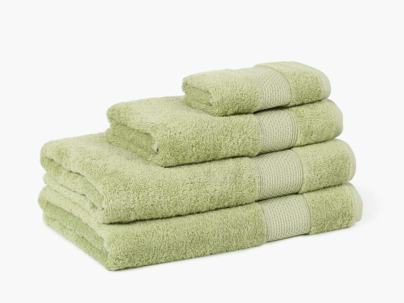 Bamboo towel / bath towel pistachio Baroque by Stofex.