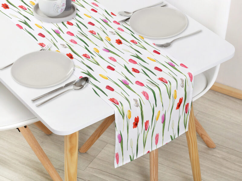 Cotton table runner with tulips by Stofex.