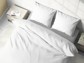 White damask bed linen with 4 mm stripes by Stofex.