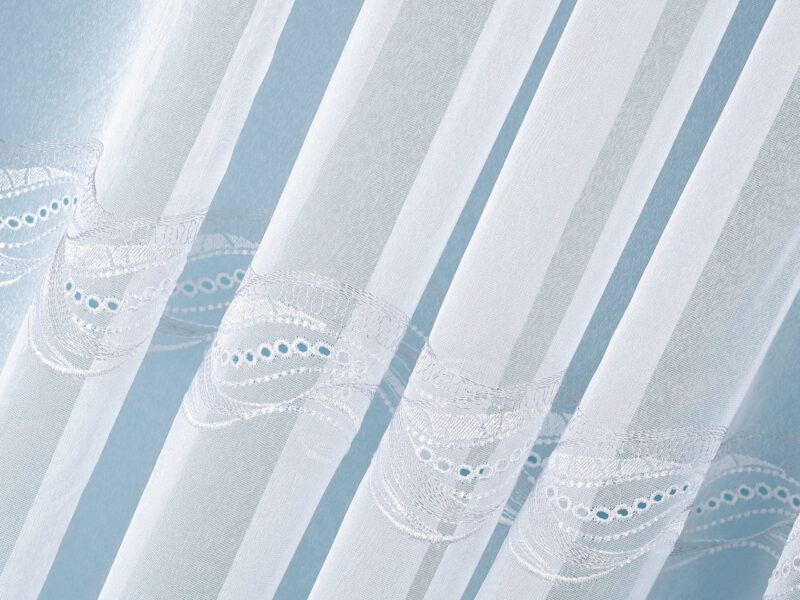 Jacquard sheer curtain stems with chain eyes pattern 247174 by Stofex.