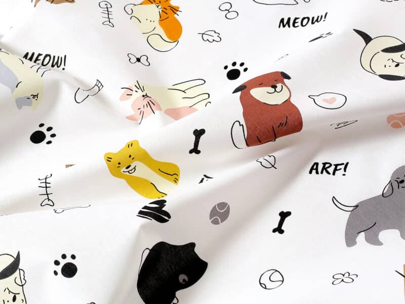 Kids' cotton bed linen dogs and cats on white background by Stofex.