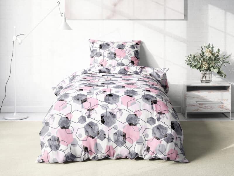 Cotton bed linen pink hexagons by Stofex.