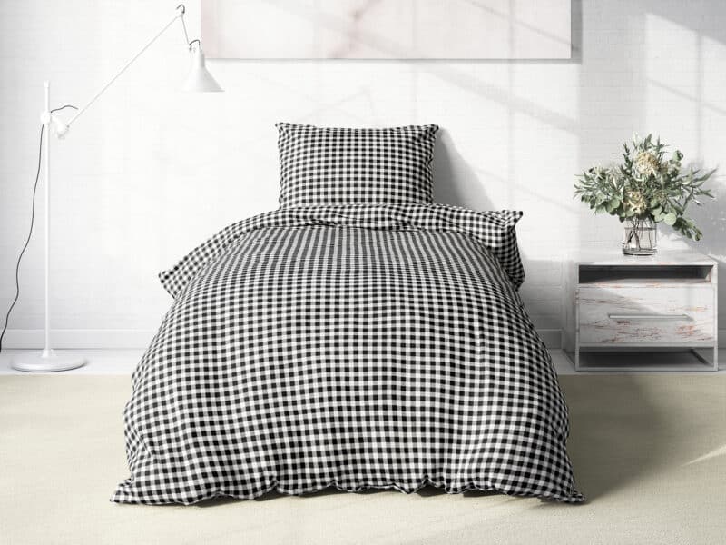 Cotton bed linen black checkered by Stofex.