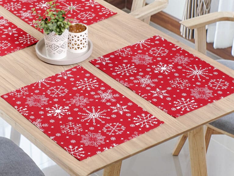 Christmas terra cotton placemat snowflakes on red by Stofex.