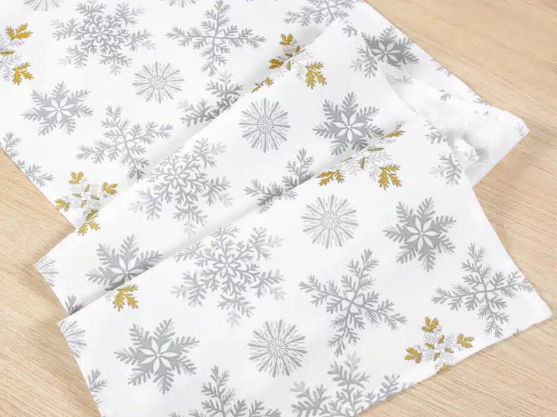 Christmas cotton table runner snowflakes on white by Stofex.