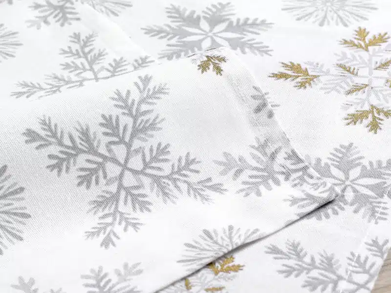 Christmas cotton table runner snowflakes on white by Stofex.